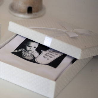 בגדי גוף עם תמונות מתנת לידה