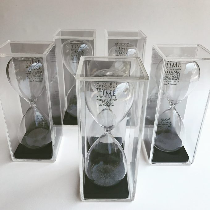 מתנה מיוחדת למשרד שעון חול