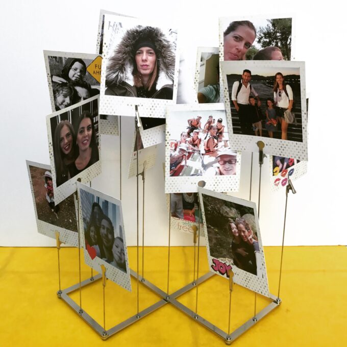 דיספליי גלויות מתנה מקורית לאישה