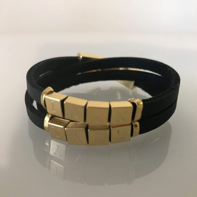 צמיד עם שמות הילדים